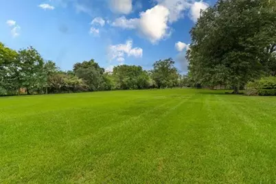 5975 Calder Avenue, Beaumont, TX 77706 - Photo 26