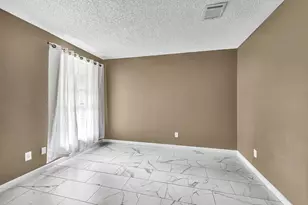 12223 Woodcliff Dr, Houston, TX 77013 - Photo 14