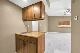 12223 Woodcliff Dr, Houston, TX 77013 - Photo 10