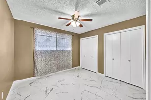 12223 Woodcliff Dr, Houston, TX 77013 - Photo 12