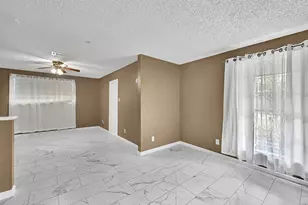 12223 Woodcliff Dr, Houston, TX 77013 - Photo 16