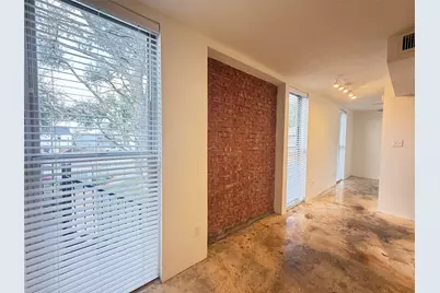 1112 W Lawrence Street #15, Houston, TX 77008 - Photo 1