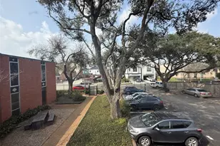 1112 W Lawrence St, Houston, TX 77008 - Photo 6