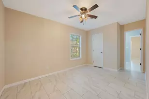 401 E 3rd St, Hearne, TX 77859 - Photo 8