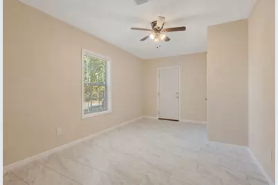 401 E Third Street, Hearne, TX 77859 - Photo 12