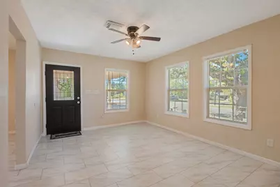 401 E Third Street, Hearne, TX 77859 - Photo 2