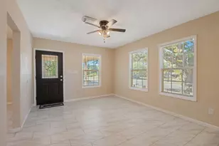 401 E 3rd St, Hearne, TX 77859 - Photo 2