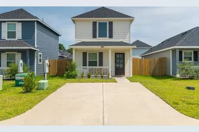 16755 N Marie Village Drive, Conroe, TX 77306 - Photo 2