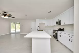 5619 Newquay St, Houston, TX 77085 - Photo 10