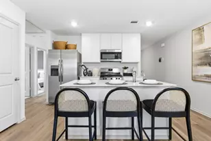 1016 Bluegill Dr, Alvin, TX 77511 - Photo 4