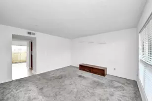 8100 Creekbend Dr, Houston, TX 77071 - Photo 4