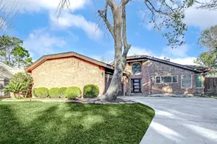 2223 Foreland Dr, Houston, TX 77077 - Photo 2