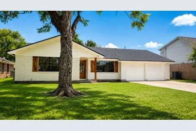 104 Oriole Lane, Angleton, TX 77515 - Photo 1
