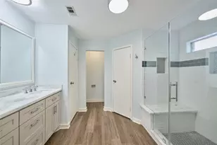 5 N White Pebble Ct, The Woodlands, TX 77380 - Photo 16