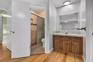925 S 6th St, La Porte, TX 77571 - Photo 20