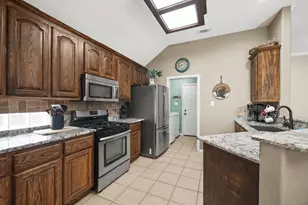 11718 Santa Fe Tr, Santa Fe, TX 77510 - Photo 8