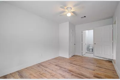 5505 Southlea Street, Houston, TX 77033 - Photo 18