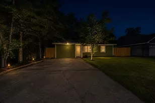 5505 Southlea St, Houston, TX 77033 - Photo 1
