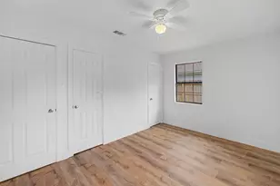 5505 Southlea St, Houston, TX 77033 - Photo 16