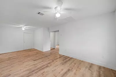 5505 Southlea Street, Houston, TX 77033 - Photo 2