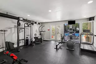 2100 Tanglewilde St, Houston, TX 77063 - Photo 24