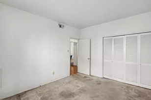 2100 Tanglewilde St, Houston, TX 77063 - Photo 16