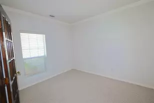 4810 Zachary Ln, Sugar Land, TX 77479 - Photo 4