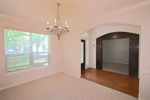 4810 Zachary Ln, Sugar Land, TX 77479 - Photo 2
