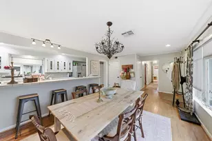 4054 Dumbarton St, Houston, TX 77025 - Photo 10