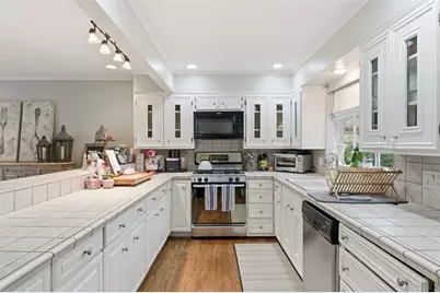 4054 Dumbarton Street, Houston, TX 77025 - Photo 12