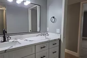 8421 Hearth Dr, Houston, TX 77054 - Photo 28