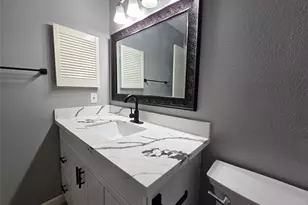 8421 Hearth Dr, Houston, TX 77054 - Photo 20
