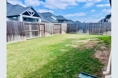 31838 Settlers Ridge Lane, Fulshear, TX 77441 - Photo 14