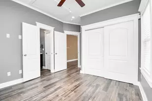 9022 Topaz St, Houston, TX 77063 - Photo 14