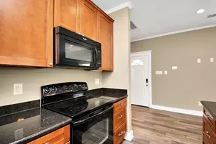 9022 Topaz St, Houston, TX 77063 - Photo 8