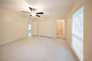 49 Blue Fox Rd, The Woodlands, TX 77380 - Photo 8