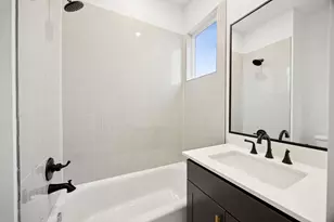 2125 Hoskins Dr, Houston, TX 77080 - Photo 30