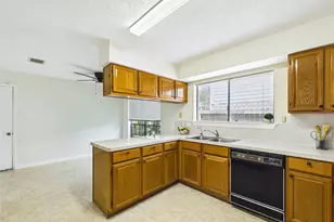 814 Lochnell Dr, Houston, TX 77062 - Photo 14