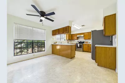 814 Lochnell Drive, Houston, TX 77062 - Photo 10