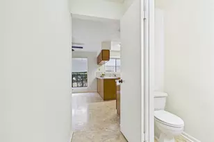 814 Lochnell Dr, Houston, TX 77062 - Photo 6