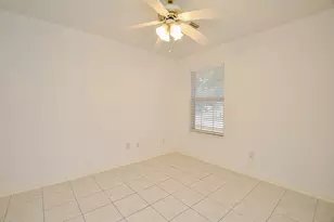 13118 Cres Manor Ln, Houston, TX 77072 - Photo 6