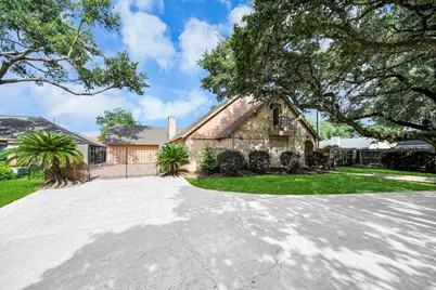 2706 Stetson Lane, Houston, TX 77043 - Photo 2