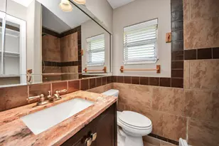 2706 Stetson Ln, Houston, TX 77043 - Photo 18
