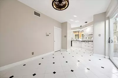1524 Nantucket Drive #F, Houston, TX 77057 - Photo 12