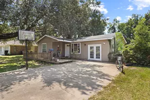 315 N 3rd St, Nederland, TX 77627 - Photo 4