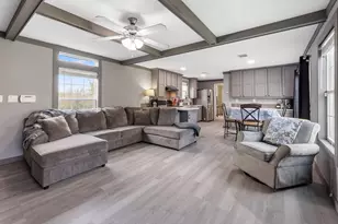 319 Berry Creek Dr, Caldwell, TX 77836 - Photo 4
