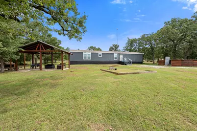 319 Berry Creek Drive, Caldwell, TX 77836 - Photo 16