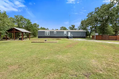 319 Berry Creek Drive, Caldwell, TX 77836 - Photo 2