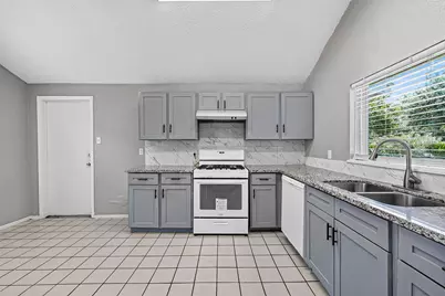 1811 Crosscoach Lane, Katy, TX 77449 - Photo 14