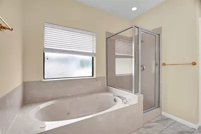 611 N Hickory Street, Tomball, TX 77375 - Photo 18